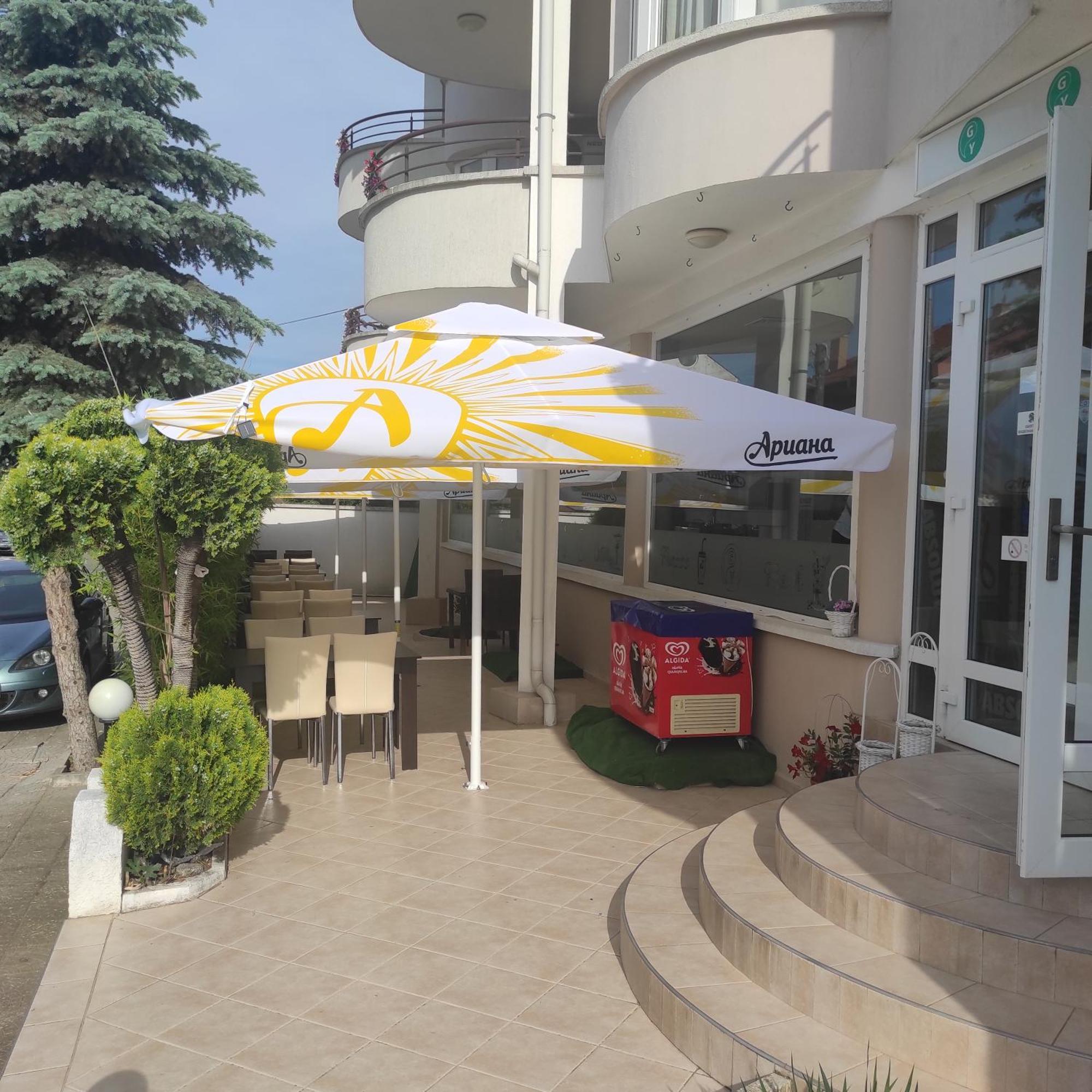 Хотел Андре Hotel Cernomoreț Exterior foto